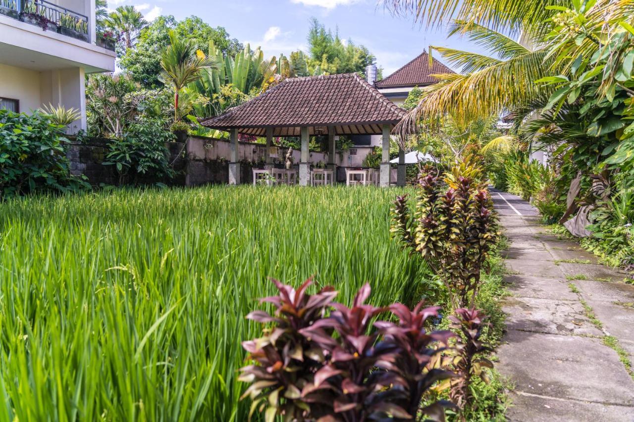 Adi Santia Bungalows Ubud Exteriör bild