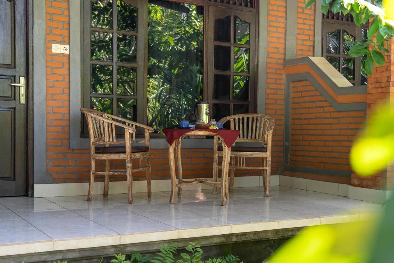 Adi Santia Bungalows Ubud Exteriör bild
