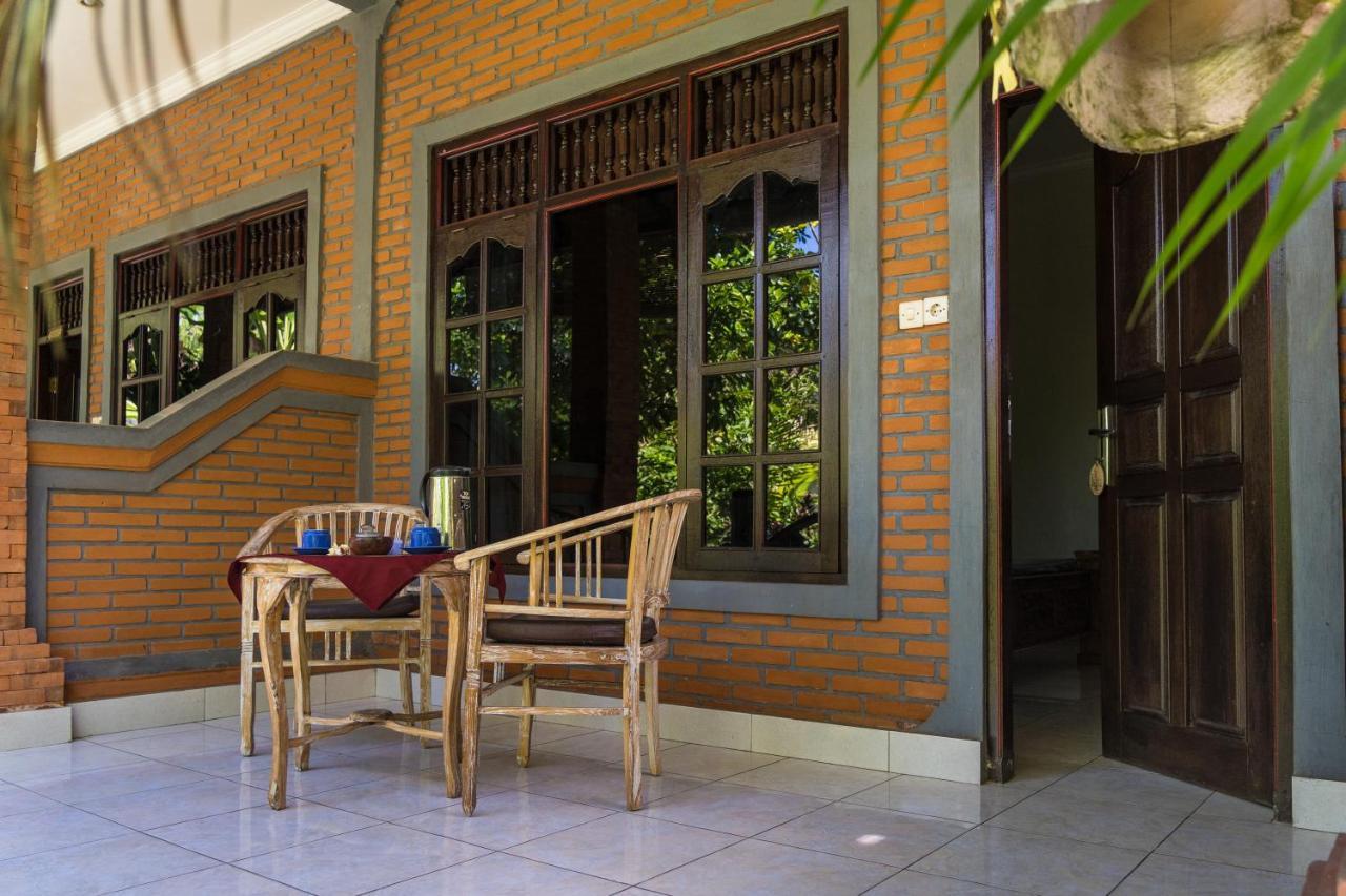 Adi Santia Bungalows Ubud Exteriör bild
