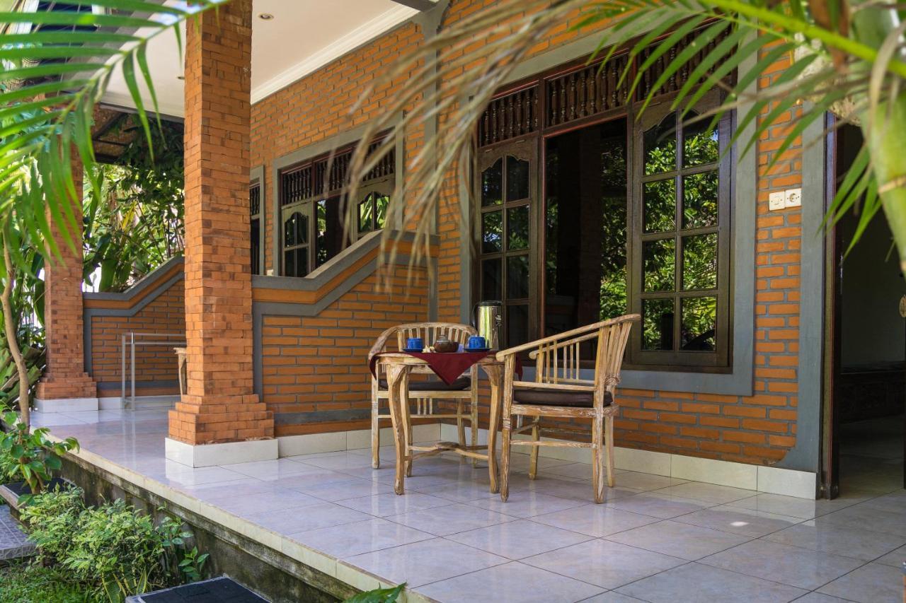 Adi Santia Bungalows Ubud Exteriör bild
