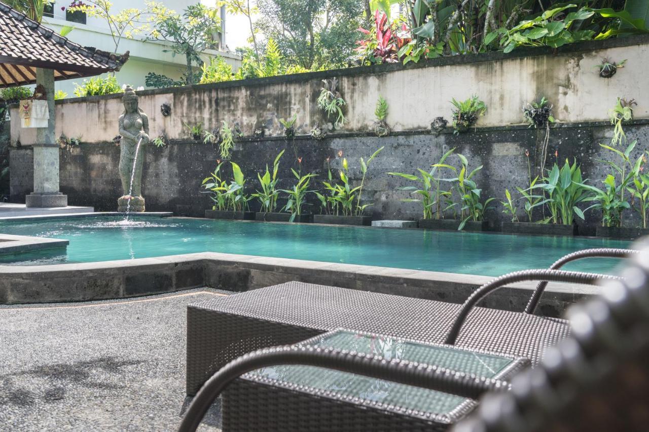 Adi Santia Bungalows Ubud Exteriör bild