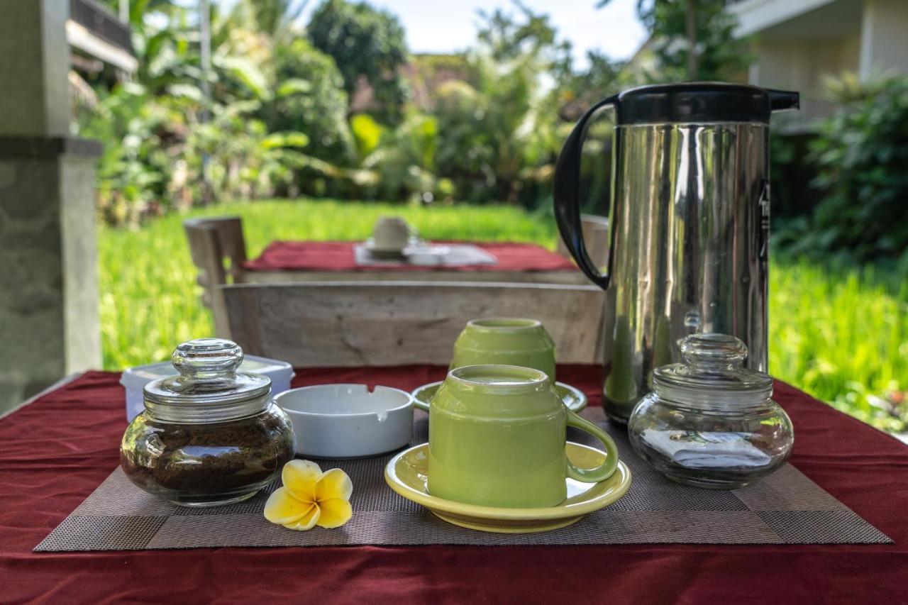 Adi Santia Bungalows Ubud Exteriör bild