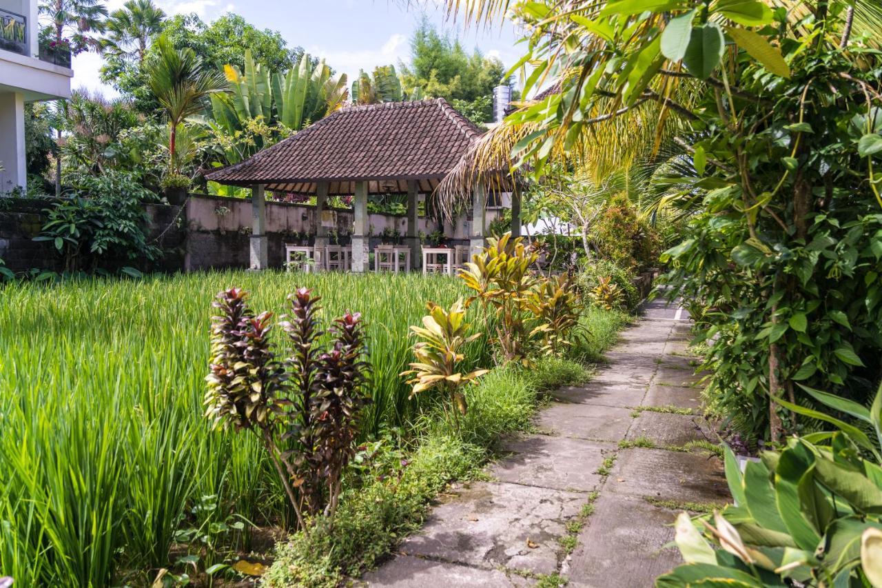 Adi Santia Bungalows Ubud Exteriör bild