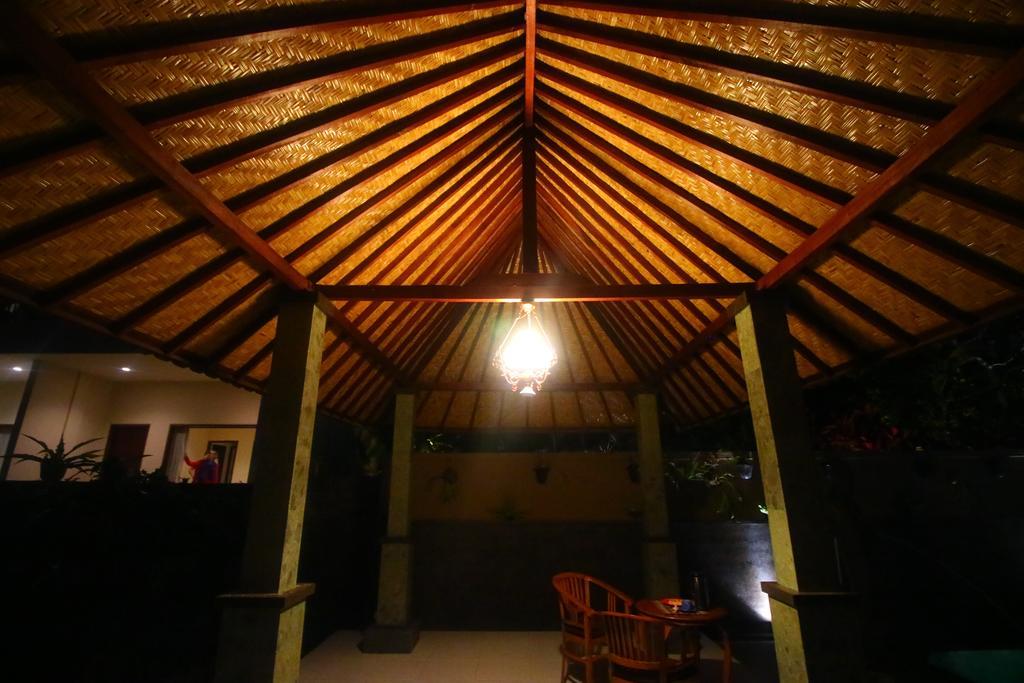 Adi Santia Bungalows Ubud Exteriör bild
